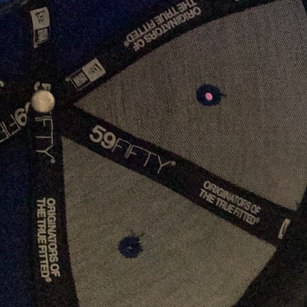 Hat 🧢 - Picture 5 of 5